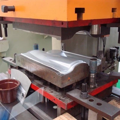 Horganyzott lemezbélyegzés