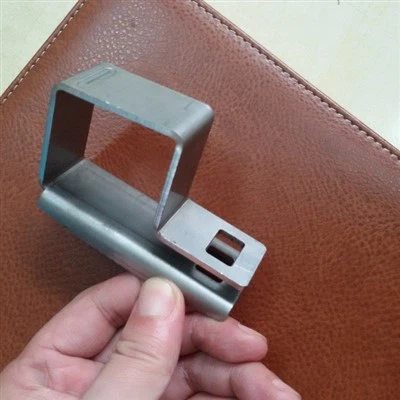 Rozsdamentes acéllemez bélyegzés